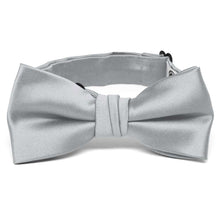 Load image into Gallery viewer, Boys&#39; Light Silver Premium Bow Tie