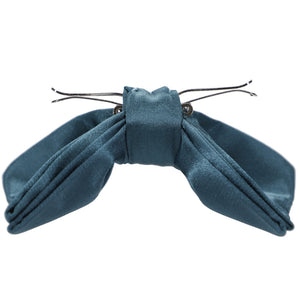 Loch blue clip-on bow tie, side view