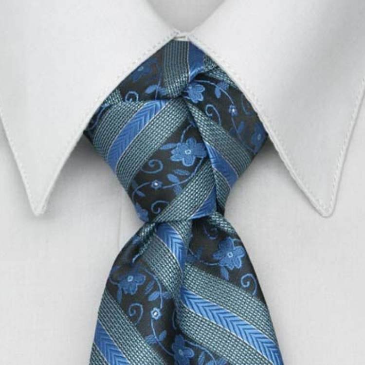 tie a dress tie How to Necktie How to Tie a Tie