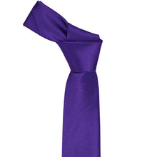Load image into Gallery viewer, Amethyst Purple Slim Solid Color Necktie, 2.5" Width
