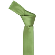 Load image into Gallery viewer, A bridal clover skinny necktie knot
