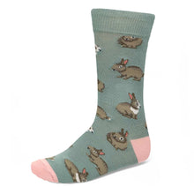 Load image into Gallery viewer, A gray and pink men&#39;s sock with a bunny pattern