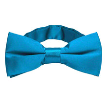 Load image into Gallery viewer, Peacock blue bow tie