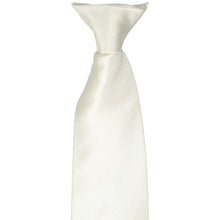 Load image into Gallery viewer, The knot on the front of a pearl clip-on tie