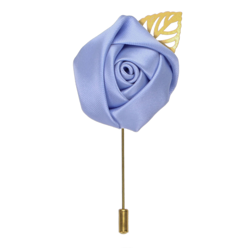 A periwinkle flower lapel pin with gold tone details