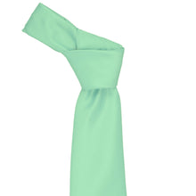 Load image into Gallery viewer, Seafoam knotted necktie