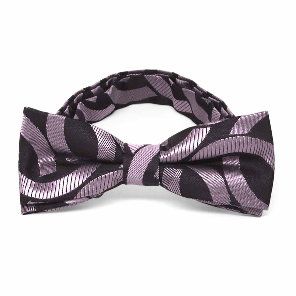 Lavender and black link pattern boys' bow tie, front view
