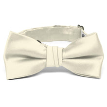 Load image into Gallery viewer, Boys&#39; Ivory Premium Bow Tie