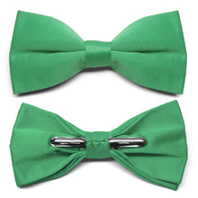 Load image into Gallery viewer, Emerald Green Clip-On Bow Tie