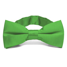 Load image into Gallery viewer, Grass Green Band Collar Bow Tie