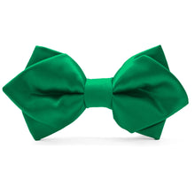 Load image into Gallery viewer, Kelly Green Diamond Tip Bow Tie