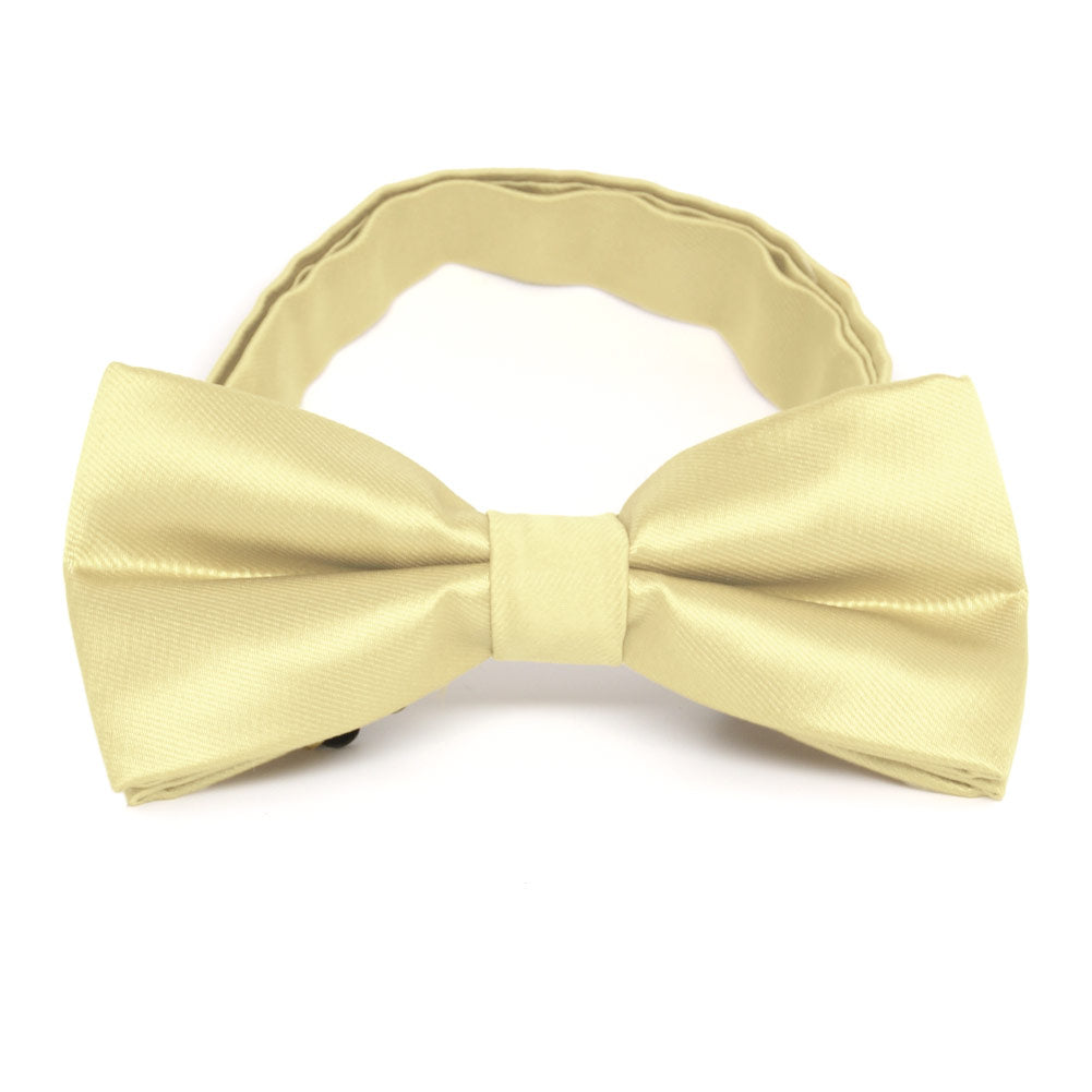 Light Yellow Band Collar Bow Tie | Shop at TieMart – TieMart, Inc.