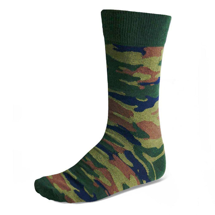 Men's camouflage pattern socks in army green