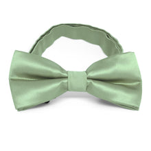 Load image into Gallery viewer, Mint Green Band Collar Bow Tie